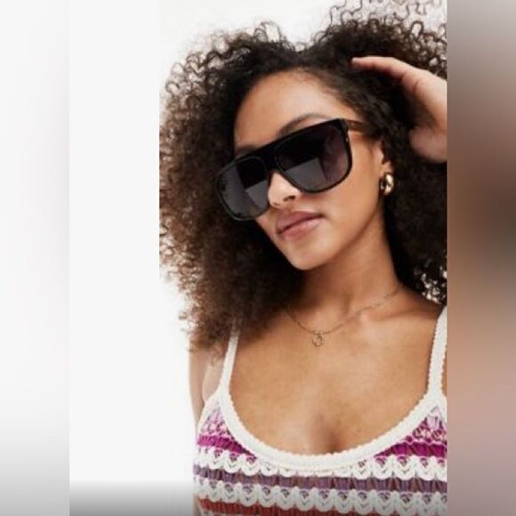 QUAY NO CURFEW POLARIZED black smoke oversized shield Sunglasses. NWT - Picture 11 of 11